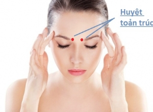 Trị nhức mỏi mắt bằng cách day huyệt toản trúc. Bạn đã biết chưa?